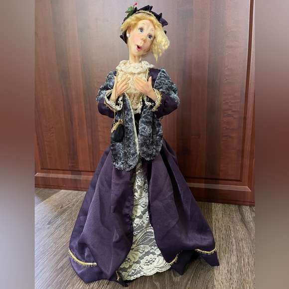 Vintage Jacqueline Kent Collection 21 inch tall or best offer - Picture 5 of 9